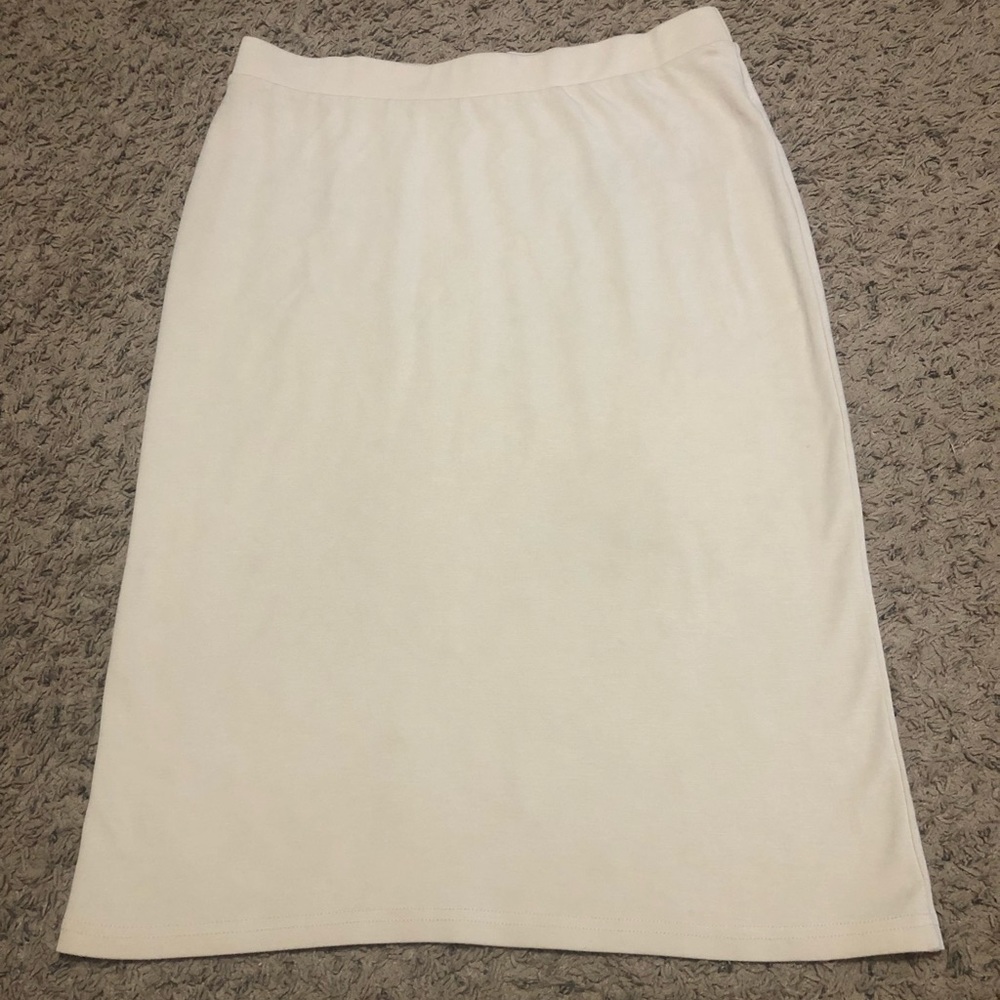 Nuggles skirt